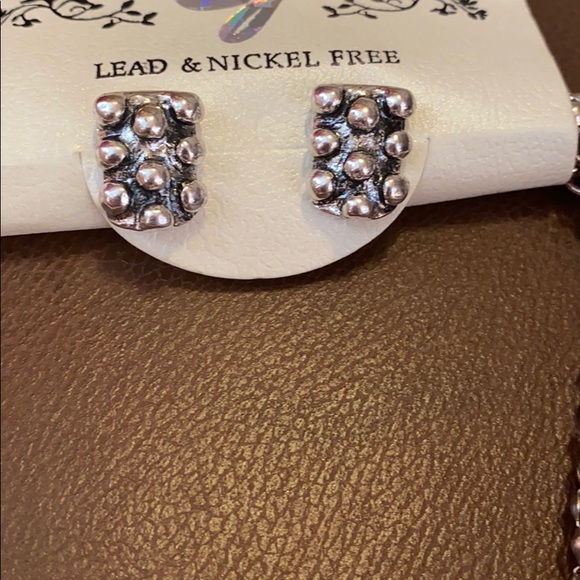 New cute necklace! - Picture 3 of 4